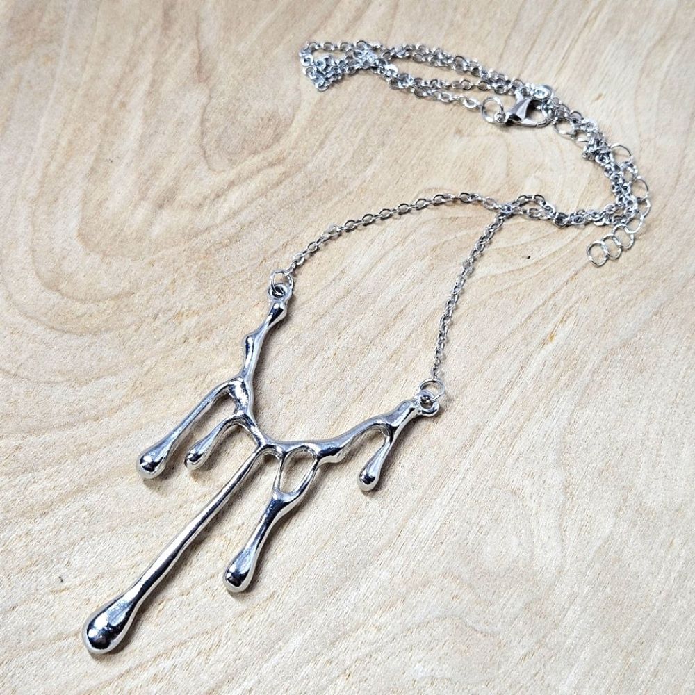 Lava Melt Water Drip Necklace - Silvertone